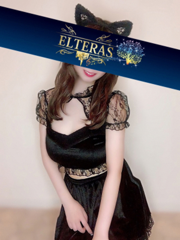 ラリサえみの画像