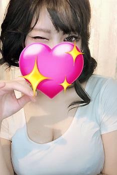 石塚茉莉の画像