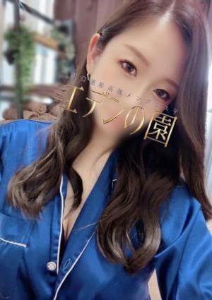 渋谷かれんの画像