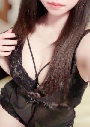 しおん【アイドル級の可愛さ♡激カワフェイス】の画像