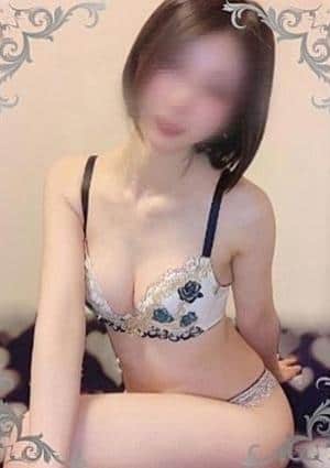 深田えりかの画像