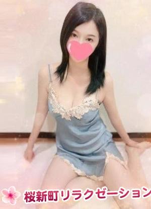 桃（もも）の画像