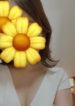 綾瀬ナミの画像