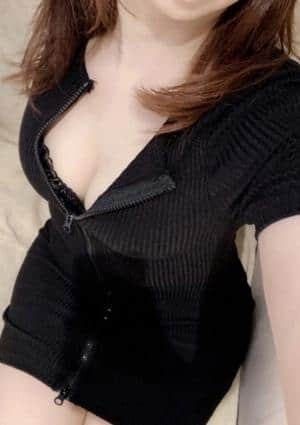 芹沢かえでの画像