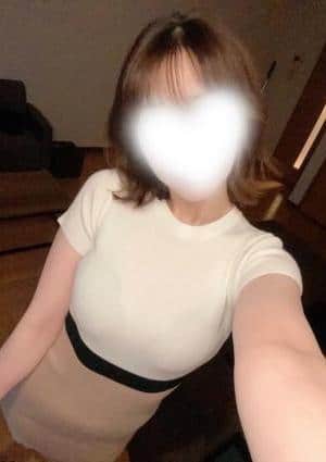 新人めいの画像