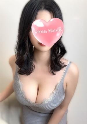 堤かえでの画像