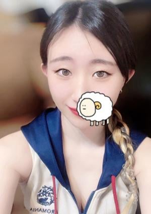 高橋あずきの画像