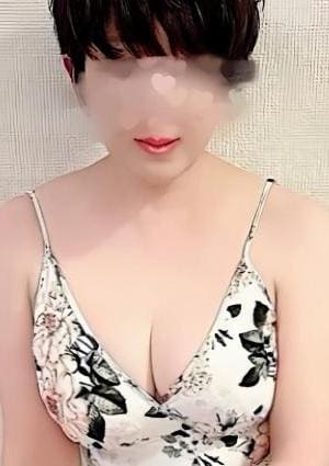 新山ほのかの画像