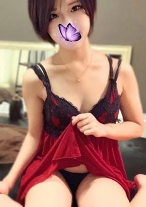 霧島もえの画像