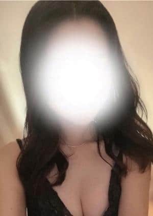 小嶋かれんの画像