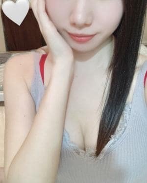 しゅり~黒髪清楚の美人~の画像