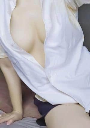 新人あやめの画像