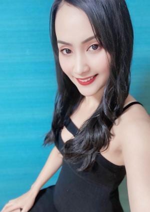 新人ミカの画像