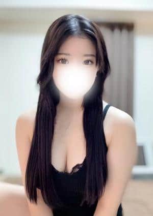 坂下まいの画像