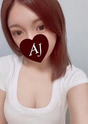 足立 ももかの画像